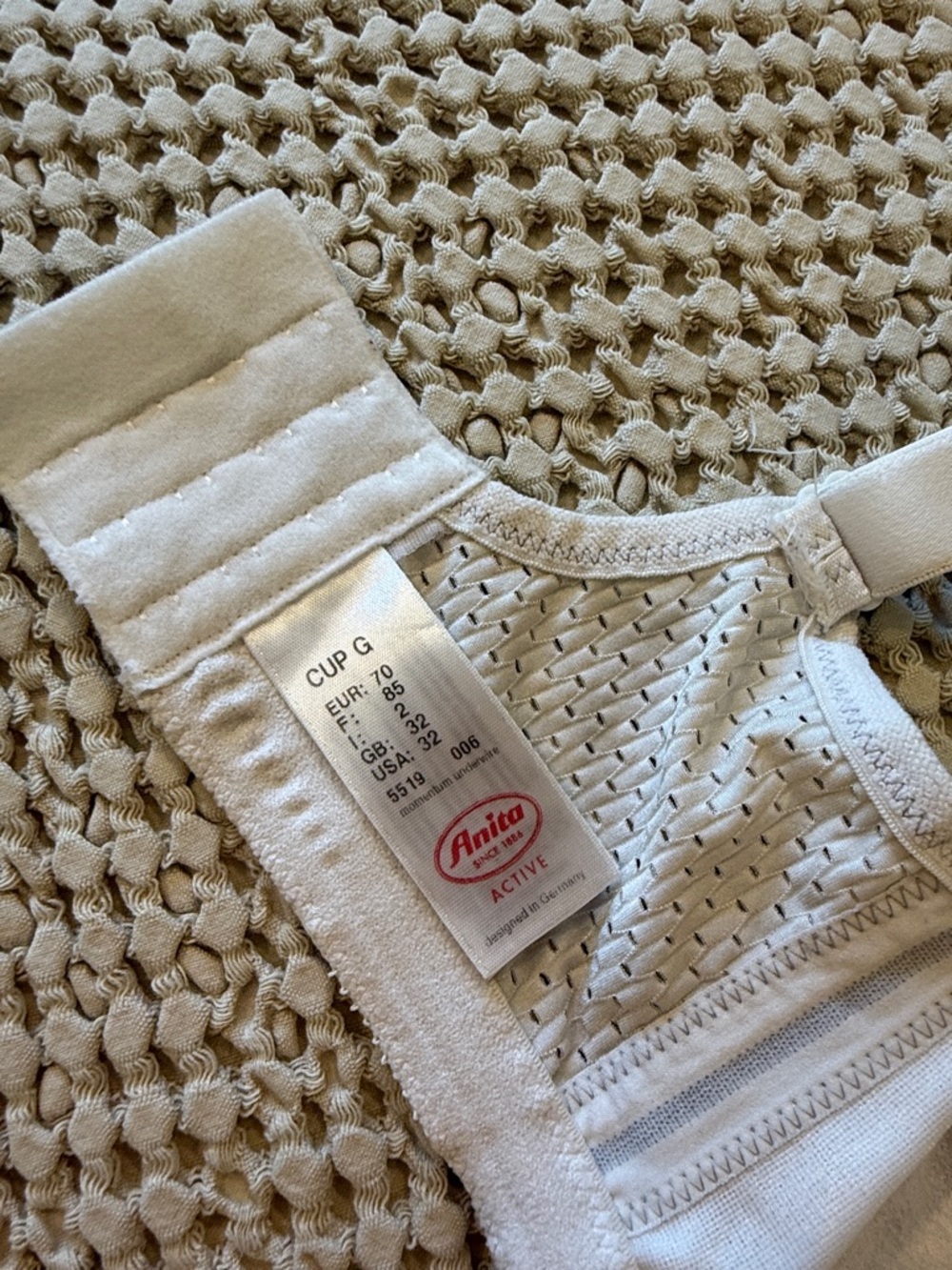 ANITA Sports Bra in White sz 32G - Picture 3 of 3
